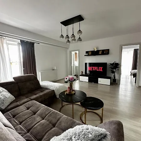 Pin Apartment *